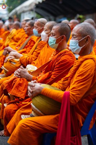 ภาพ No.85885:ตักบาตรพระนานาชาติ 10,000 รูป ใจกลางนครหาดใหญ่ จ.สงขลา วันอาทิตย์ที่ 20 สิงหาคม พ.ศ. 2566