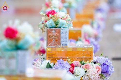 ภาพ No.239555:วันอาทิตย์ที่ 17 สิงหาคม พ.ศ. 2568 พิธีถวายคิลานเภสัช และอุปกรณ์ทางการแพทย์ แด่คณะสงฆ์ เนื่องในวันธรรมชัย ณ ห้องแก้วสารพัดนึก 2 สภาธรรมกายสากล วัดพระธรรมกาย