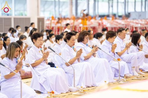 ภาพ No.204276:พิธีถวายภัตตาหารเป็นสังฆทาน แด่พระธรรมยาตรา ณ วัดพระธรรมกาย ตำบลคลองสาม อำเภอคลองหลวง จังหวัดปทุมธานี ในโครงการธรรมยาตรา กตัญญูบูชา มหาปูชนียาจารย์ พระมงคลเทพมุนี(สด จนฺทสโร) พระผู้ปราบมาร อนุสรณ์สถาน 7 แห่ง ปีที่ 13 วันที่ 31 มกราคม พ.ศ. 2568