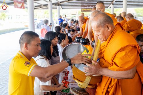 ภาพ No.123869:พิธีถวายสังฆทาน 323 วัด 4 จังหวัดชายแดนภาคใต้ ครั้งที่ 166 ณ ศูนย์ปฏิบัติธรรมภาคใต้ อ.บางกล่ำ จ.สงขลา วันเสาร์ที่ 17 กุมภาพันธ์ พ.ศ. 2567