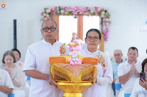 ภาพ No.239666:วันอาทิตย์ ที่ 17 สิงหาคม พ.ศ. 2568 พิธีทอดผ้าป่าฉลองครบรอบ 27 ปี วัดพระธรรมกายซีแอตเติล รัฐวอชิงตัน ประเทศสหรัฐอเมริกา