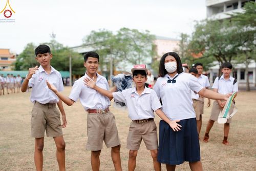 ภาพ No.128472:พิธีอัญเชิญพระบรมสารีริกธาตุ " ใจกลางเมืองนครหาดใหญ่ " เพื่อประดิษฐาน ณ มหารัตนเจดีย์สิริปทุมสวรรค์ (เจดีย์อริยพุทธะ 5 พระองค์) ศูนย์ปฏิบัติธรรมภาคใต้ อ.บางกล่ำ จ.สงขลา  วันที่ 9 มีนาคม พ.ศ. 2567 (ชุดที่ 2)