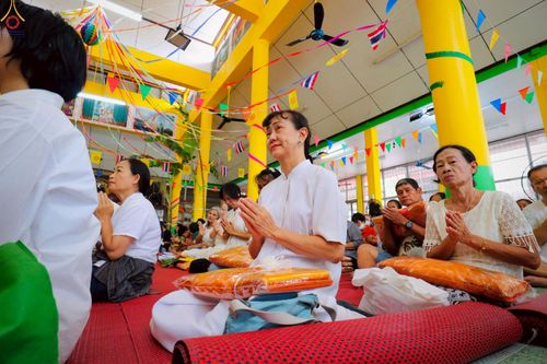 ภาพ No.270300:วันที่ 28 ตุลาคม พ.ศ. 2568 พิธีทอดกฐินสามัคคีทั่วไทย ณ สำนักสงฆ์เทพพิทักษ์ผล ต.แสนสุข อ.เมืองชลบุรี จ.ชลบุรี โดยคณะศิษยานุศิษย์ บูชาธรรม 81 ปี หลวงพ่อธัมมชโย