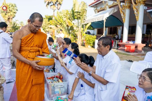 ภาพ No.131802:พิธีถวายสังฆทาน 323 วัด 4 จังหวัดชายแดนภาคใต้ ปีที่ 20 ครั้งที่ 167 และ พิธีมอบกองทุนหนุนแรงใจช่วยครูใต้ ปีที่ 17 ครั้งที่ 132 วันเสาร์ที่ 23 มีนาคม พ.ศ. 2567 ณ วัดมุจลินทวาปีวิหารพระอารามหลวง อ.หนองจิก จ.ปัตตานี