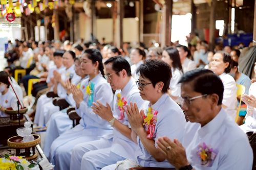 ภาพ No.275725:วันที่ 5 พฤศจิกายน พ.ศ. 2568 พิธีทอดกฐินสามัคคีทั่วไทย ณ วัดดอนหว้า (พิกุลทอง) อ.บ้านลาด จ.เพชรบุรี โดยคณะศิษยานุศิษย์ บูชาธรรม 81 ปี หลวงพ่อธัมมชโย