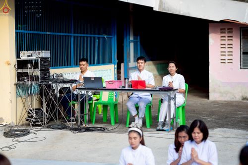 ภาพ No.234368:วันพฤหัสบดีที่ 24 กรกฎาคม พ.ศ. 2568 พิธีถวายสังฆทานแก่คณะสงฆ์ 323 วัด , พิธีมอบกองทุนหนุนแรงใจช่วยครูใต้ , พิธีทำบุญส่วนกุศลแด่ผู้วายชนม์ ในเหตุการณ์ความไม่สงบ 4 จังหวัด ชายแดนภาคใต้ (ปัตตานี , ยะลา , นราธิวาส , สงขลา) ปีที่ 21 ครั้งที่ 179 ณ วัดเวฬุวัน 