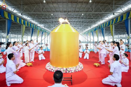 ภาพ No.149132:พิธีจุดเทียนใจ ไฟนิรันดร์ อนันตชัย วันอาทิตย์ที่ 18 สิงหาคม พ.ศ. 2567 วัดพระธรรมกาย จ. ปทุมธานี