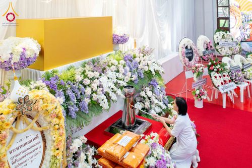 ภาพ No.315129:วันจันทร์ที่ 23 มีนาคม พ.ศ. 2569 พิธีบำเพ็ญกุศล คุณพ่อณรงค์ จินตมากุล  สิริอายุ 99 ปี 11 เดือน โยมบิดา พระครูปลัดรัตนวีรวัฒน์ (รังสฤษดิ์ อิทฺธิจินตโก) ที่ปรึกษาเจ้าคณะจังหวัดปทุมธานี เจ้าอาวาสวัดพระธรรมกาย  ณ ห้องปลูกศรัทธา 2 วัดพระธรรมกาย ปทุมธานี