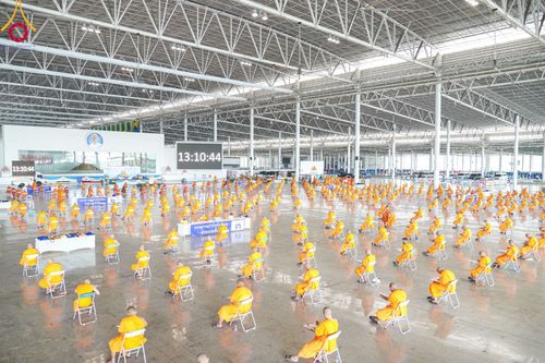 ภาพ No.100205:พิธีสอบธรรมสนามหลวง นักธรรมชั้นโท-เอก วันที่ 29 พฤศจิกายน - 2 ธันวาคม พุทธศักราช 2566 ณ สนามสอบวัดพระธรรมกาย จ.ปทุมธานี