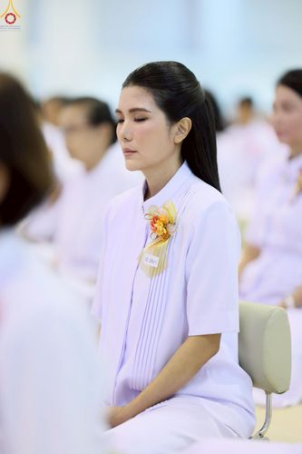 ภาพ No.251241:วันที่ 10 ตุลาคม พ.ศ. 2568 พิธีปฏิบัติธรรม ในวันคล้ายวันเกิด 141 ปี พระมงคลเทพมุนี (สด จนฺทสโร) พระผู้ปราบมาร ณ สภาธรรมกายสากล วัดพระธรรมกาย