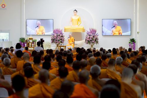 ภาพ No.232931:วันที่ 8  กรกฏาคม พ.ศ. 2568 สัมมนาคณะสงฆ์โซนภาคตะวันตก เพื่อฟื้นฟูพระพุทธศาสนา โครงการทอดกฐิน 30,000 วัดทั่วไทย ประจำปีพุทธศักราช 2568 ณ ศูนย์ปฏิบัติธรรมพระมงคลเทพมุนี อ.สองพี่น้อง จ.สุพรรณบุรี