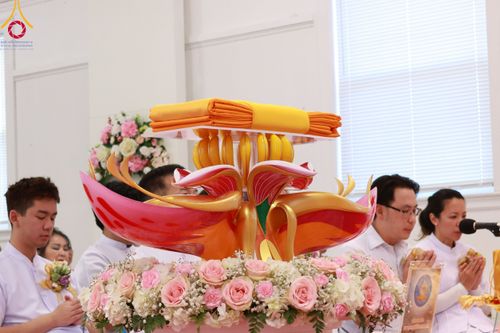 ภาพ No.98144:พิธีทอดกฐินสมปรารถนา วัดพระธรรมกายบอสตัน รัฐแมสซาชูเสตส์ ประเทศสหรัฐอเมริกา วันที่ 19 พฤศจิกายน พ.ศ. 2566