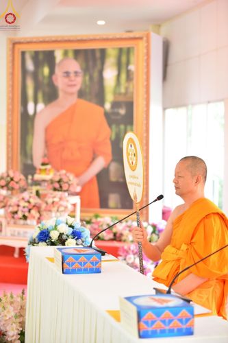 ภาพ No.149569:พิธีทอดผ้าป่ามหามงคล เพื่องานพระพุทธศาสนา , พิธีเจริญพระพุทธมนต์ และพิธีถวายสังฆทานแด่คณะสงฆ์ เนื่องในวันธรรมชัย 56 พรรษา น้อมบูชาธรรมหลวงพ่อธัมมชโย ณ ธรรมอุทยานบ้านแป้ง จ.สิงห์บุรี วันเสาร์ที่ 24 สิงหาคม พ.ศ. 2567