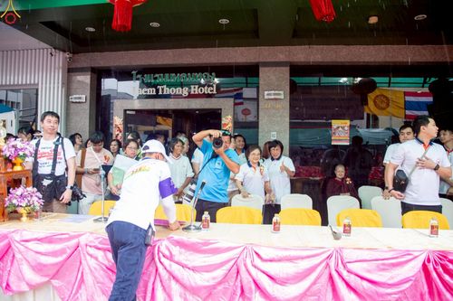 ภาพ No.238156:วันเสาร์ที่ 9 สิงหาคม พ.ศ. 2568 พิธีไถ่ชีวิตโค-โคท้อง 162 ตัว ณ ใจกลางนครหาดใหญ่ จ.สงขลา