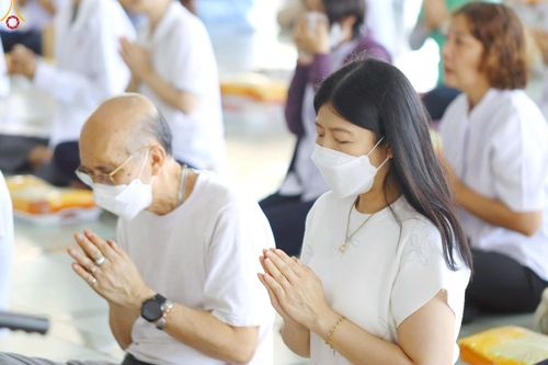 ภาพ No.237942:วันเสาร์ที่ 9 สิงหาคม พ.ศ. 2568 (วันพระ ขึ้น 15 ค่ำ เดือน 9) พิธีบุพเปตพลี ครั้งที่ 168 ร่วมอุทิศบุญแด่หมู่ญาติที่ล่วงลับไปแล้ว และสืบทอดอายุพระพุทธศาสนา ณ หอฉันคุณยายอาจารย์ฯ วัดพระธรรมกาย