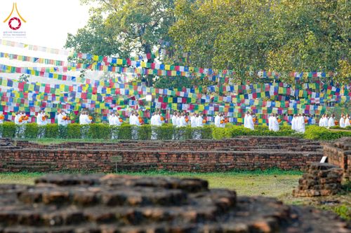 ภาพ No.130453:พิธีบรรพชาธรรมทายาท ในโครงการบรรพชา 1,250 รูป ณ แดนประสูติ สวนลุมพินี ประเทศเนปาล วันที่ 9 มีนาคม พ.ศ. 2567