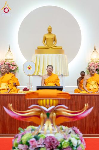 ภาพ No.174270:พิธีทอดกฐินกตัญญูบูชาธรรม ณ พระมหาเจดียทัตตชีโว ศูนย์อบรมเยาวชนกาญจนบุรี ในโครงการกฐินสามัคคีทั่วไทย 30,000 วัด บูชาธรรม 80 ปี หลวงพ่อธัมมชโย โดยคณะศิษยานุศิษย์วัดพระธรรมกาย วันที่ 9 พฤศจิกายน พ.ศ. 2567
