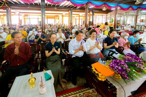 ภาพ No.165204:พิธีทอดกฐิน ณ วัดอินทโชติสังฆโพธิ์ธาราม อ.พนมสารคาม จ.ฉะเชิงเทรา ในโครงการกฐินสามัคคีทั่วไทย 30,000 วัด บูชาธรรม 80 ปี หลวงพ่อธัมมชโย โดยคณะศิษยานุศิษย์วัดพระธรรมกาย วันที่ 20 ตุลาคม พ.ศ. 2567