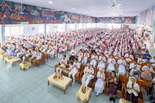 ภาพ No.286046:วันที่ 11 ตุลาคม พ.ศ. 2568 พิธีทอดกฐินสามัคคีทั่วไทย 30,000 วัด โดยคณะศิษยานุศิษย์ บูชาธรรม 81 ปี หลวงพ่อธัมมชโย ณ วัดโบสถ์บน ต.บางคูเวียง อ.บางกรวย จ.นนทบุรี