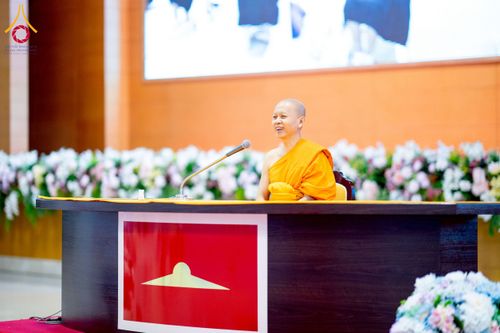 ภาพ No.273134:วันที่ 22 พฤศจิกายน พ.ศ. 2568 การอบรม SUPERVISOR รอบ Final Course โครงการตอบปัญหาธรรมะ "ทางก้าวหน้า" ครั้งที่ 43 ณ ห้องแก้วสารพัดนึก 1 สภาธรรมกายสากล วัดพระธรรมกาย จ.ปทุมธานี