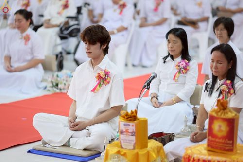 ภาพ No.272263:วันเสาร์ที่ 1 พฤศจิกายน พ.ศ. 2568 พิธีทอดกฐินสามัคคี สร้างกุฏิหมู่สามเณร ณ ศูนย์ปฏิบัติธรรมเบญจธรรม ปทุมธานี  ต.บ้านปทุม อ.สามโคก จ.ปทุมธานี