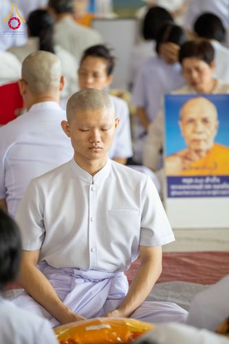 ภาพ No.321303:วันเสาร์ที่ 11 เมษายน พ.ศ.2569 พิธีขอขมาและมอบผ้าไตร โครงการอุปสมบทหมู่ บูชาธรรมหลวงพ่อธัมมชโย พ.ศ.2569 โครงการอุปสมบทหมู่ธรรมทายาท ระดับอุดมศึกษา รุ่น 53 (ภาคฤดูร้อน) ณ วัดพระธรรมกาย ปทุมธานี