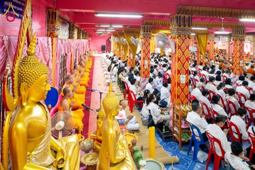 ภาพ No.197342:พิธีเจริญพระพุทธมนต์ ปฏิบัติธรรม มอบทุนการศึกษา ถวายสังฆทาน 108 วัด เพื่อถวายเป็นพุทธบูชา และขับเคลื่อนโครงการหมู่บ้านรักษาศีล 5 โดยคณะสงฆ์จังหวัดนนทบุรี คณะศิษยานุศิษย์วัดพระธรรมกาย โครงการธรรมยาตรา ปีที่ 13 ณ วัดตะเคียน อ.บางกรวย จ.นนทบุรี