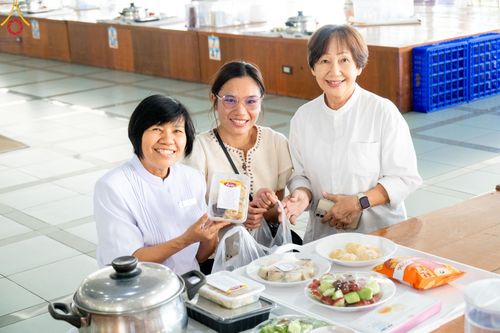 ภาพ No.184776:พิธีถวายภัตตาหารเมนูสวรรค์ "เพื่อการบรรลุธรรม" เนื่องในวาระอายุวัฒนมงคล 84 ปี หลวงพ่อทัตตชีโว วันเสาร์ที่ 21 ธันวาคม พ.ศ. 2567 ณ หอฉันคุณยายอาจารย์ฯ วัดพระธรรมกาย