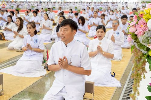 ภาพ No.240637:วันพุธที่ 27 สิงหาคม พ.ศ. 2568 พิธีปฏิบัติธรรมภาคสาย ในวันธรรมชัย ณ วัดพระธรรมกาย จ.ปทุมธานี