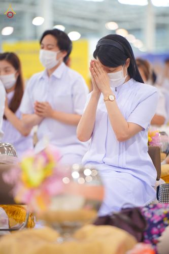 ภาพ No.76626:พิธีถวายโคมมาฆประทีป น้อมถวายเป็นพุทธบูชา แด่คณะพระภิกษุ สามเณร วัดพระธรรมกาย วันที่ 25 กุมภาพันธ์ พ.ศ. 2566