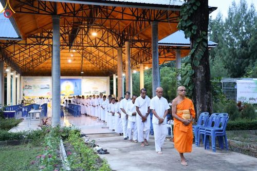 ภาพ No.153876:โครงการอบรมอุบาสก อุบาสิกาแก้ว รุ่นที่ 1 ผู้แทนทอดกฐินสามัคคี 30,000 วัดทั่วไทย ระหว่างวันที่ 6-8 กันยายน พ.ศ. 2567 ณ ศูนย์ปฏิบัติธรรมหนองบัวลำภู