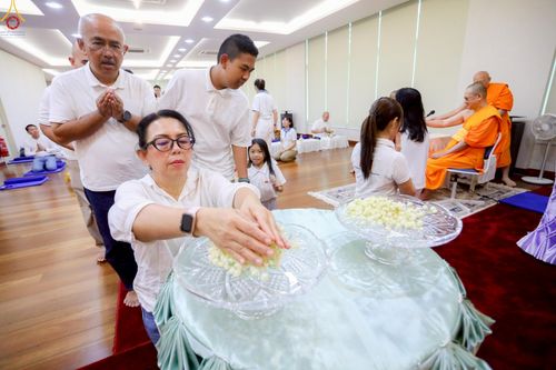 ภาพ No.245001:วันที่ 30-31 สิงหาคม พ.ศ. 2568 พิธีฉลองสมโภช พระบรมสารีริกธาตุ ณ วัดพระธรรมกายกัวลาลัมเปอร์ ประเทศมาเลเซีย เพื่ออัญเชิญไปประดิษฐาน ณ วัดพุทธมหาวิหาร ประเทศศรีลังกา