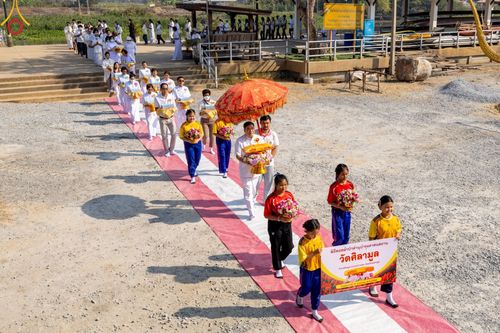 ภาพ No.199499:พิธีทอดผ้าป่าทำนุบำรุงศาสนสถาน ณ วัดศิลามูล ตำบลหินมูล อำเภอบางเลน จังหวัดนครปฐม ในโครงการธรรมยาตรา กตัญญูบูชา มหาปูชนียาจารย์ พระมงคลเทพมุนี(สด จนฺทสโร) พระผู้ปราบมาร อนุสรณ์สถาน 7 แห่ง ปีที่ 13 วันที่ 21 มกราคม พ.ศ. 2568