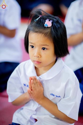 ภาพ No.195189:พิธีทอดผ้าป่าทำนุบำรุงศาสนสถาน ณ วัดพรสวรรค์ ต.หนองบ่อ อ.สองพี่น้อง จ.สุพรรณบุรี ในโครงการธรรมยาตรา กตัญญูบูชา มหาปูชนียาจารย์ พระมงคลเทพมุนี(สด จนฺทสโร) พระผู้ปราบมาร อนุสรณ์สถาน 7 แห่ง ปีที่ 13 วันที่ 13 มกราคม พ.ศ. 2568