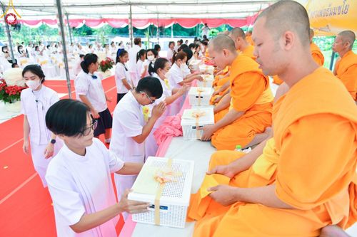 ภาพ No.95388:พิธีทอดกฐินสามัคคี เพื่อสร้างอาคาร 80 ปี หลวงพ่อธัมมชโย ณ ศูนย์ปฏิบัติธรรมวิหารแดง อำเภอวิหารแดง จ.สระบุรี วันที่ 18 พฤศจิกายน พ.ศ. 2566