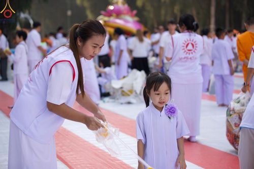 ภาพ No.109322:V.7 พลังใจ การเตรียมงาน เก็บงาน การรับบุญของเจ้าหน้าที่หน่วยงานต่างๆ เพื่อโครงการธรรมยาตรา กตัญญูบูชามหาปูชนียาจารย์ พระมงคลเทพมุนี (สด จนฺทสโร) พระผู้ปราบมาร อนุสรณ์สถาน 7 แห่ง ปีที่ 12 ระหว่างวันที่ 2 - 31 มกราคม พ.ศ.2567