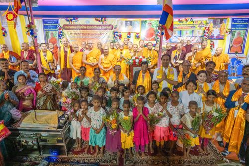 ภาพ No.179543:พิธีทอดกฐินสมทบ ณ วัดสิทธัตถะ (Siddhart United Social Welfare Mission) เมืองกัลกัตตา ประเทศอินเดีย  วันที่ 9 พฤศจิกายน พ.ศ. 2567