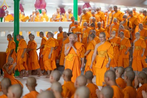 ภาพ No.91483:วันมหาปวารณาออกพรรษา ณ อุโบสถวัดพระธรรมกาย วันอาทิตย์ที่ 29 ตุลาคม พ.ศ.2566 (ขึ้น 15 ค่ำ เดือน 11)