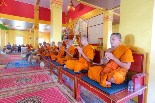 ภาพ No.257158:วันที่ 17 ตุลาคม พ.ศ. 2568 พิธีทอดกฐินสามัคคีทั่วไทย 30,000 วัด โดยคณะศิษยานุศิษย์ บูชาธรรม 81 ปี หลวงพ่อธัมมชโย ณ วัดนิคมพัฒนาราม ต.นิคมพัฒนา อ.มะนัง จ.สตูล