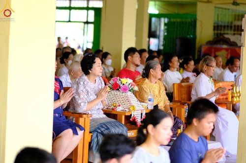 ภาพ No.163539:โครงการกฐินสามัคคีทั่วไทย 30,000 วัด บูชาธรรม 80 ปี หลวงพ่อธัมมชโย โดย คณะศิษยานุศิษย์วัดพระธรรมกาย ณ วัดสว่างสามัคคี จ.เพชรบูรณ์ วันที่ 20 ตุลาคม พ.ศ. 2567