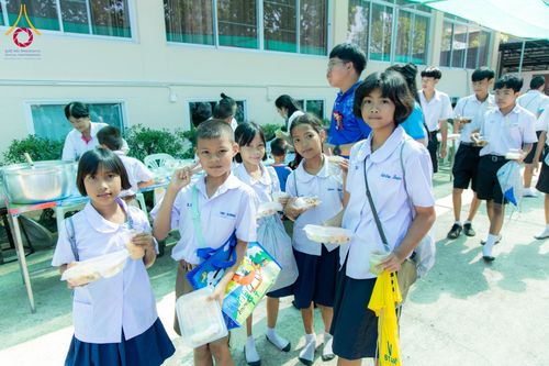 ภาพ No.183029:วันรวมพลังเยาวชนไทยรวมใจทำความดี จังหวัดกำแพงเพชร วันศุกร์ที่​ 29 พฤศจิกายน พ.ศ. 2567 ณ ศูนย์​ปฏิบัติธรรมกำแพงเพชร ในอุปถัมภ์พระพรหมวชิรปัญญาจารย์  จ.กำแพงเพชร