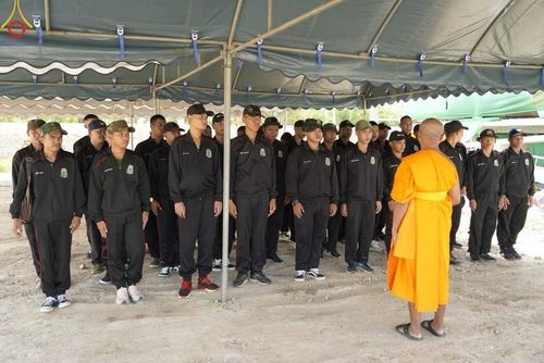 ภาพ No.211129:วันเสาร์ที่ 15 มีนาคม พ.ศ. 2568  การเตรียมงานของเจ้าหน้าที่ เพื่องานฉลองปทุมเจดีย์ ณ ศูนย์อบรมเยาวชนปัตตานี