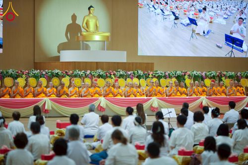 ภาพ No.237820:วันอาทิตย์ที่ 10 สิงหาคม พ.ศ. 2568 พิธีถวายไทยธรรมมุทิตาเปรียญธรรมและบาลีศึกษา ณ ห้องแก้วสารพัดนึก2 วัดพระธรรมกาย ปทุมธานี