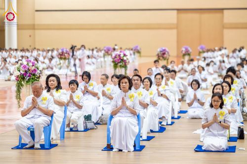 ภาพ No.232500:วันอาทิตย์ที่ 6 กรกฏาคม พ.ศ. 2568 พิธีมุทิตาสักการะพระครูสัญญาบัตร ปีพุทธศักราช 2568 ณ ห้องแก้วสารพัดนึก2 สภาธรรมกายสากล วัดพระธรรมกาย