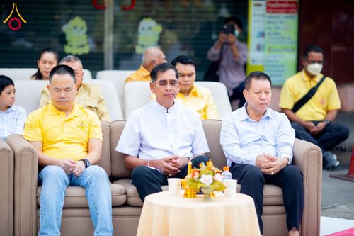 ภาพ No.180276:พิธีทำบุญตักบาตร ข้าวสารอาหารแห้ง แด่คณะสงฆ์ 99 รูป เนื่องในวันพ่อแห่งชาติ ปีที่ 50 ณ ศูนย์การค้าตลาดรังสิต ซ.รังสิต-ปทุมธานี 5 วันที่ 5 ธันวาคม พ.ศ. 2567