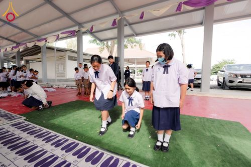 ภาพ No.180907:กิจกรรมวันรวมพลังเด็กดี V-Star ผู้นำฟื้นฟูศีลธรรมโลก ประจำปีพุทธศักราช 2567 จังหวัดสุพรรณบุรี ณ ศูนย์ปฏิบัติธรรมพระมงคลเทพมุนี อำเภอสองพี่น้อง จังหวัดสุพรรณบุรี วันที่ 21 พฤศจิกายน พ.ศ.2567