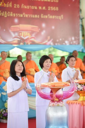 ภาพ No.249372:วันที่ 28 กันยายน พ.ศ. 2568 พิธีทอดผ้าป่าแผ่นบันมงคลมหาเศรษฐี อาคาร 80 ปี หลวงพ่อธัมมชโย ณ ศูนย์ปฏิบัติธรรมวิหารแดง ต.เจริญธรรม อ.วิหารแดง จ.สระบุรี