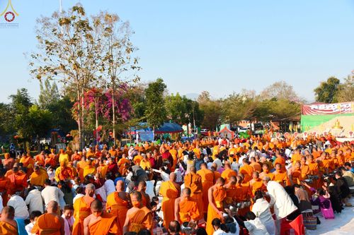ภาพ No.75694:พิธีเจริญพระพุทธมนต์ และ ตักบาตรพระ 1,111 รูป  บำเพ็ญกุศลเพื่อถวายพระพรชัยมงคลแด่  สมเด็จพระเจ้าลูกเธอ เจ้าฟ้าพัชรกิติยาภา นเรนทิราเทพยวดี กรมหลวงราชสาริณีสิริพัชร มหาวัชรราชธิดา วันเสาร์ที่ 11 กุมภาพันธ์ พ.ศ. 2566 ณ วัดห้วยตองสัก อ.จอมทอง จ.เชียงใหม่