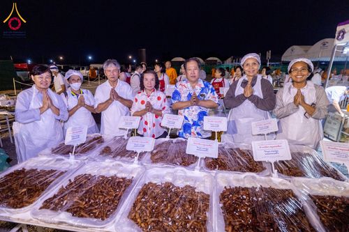 ภาพ No.119911:พิธีถวายภัตตาหารเป็นสังฆทาน แด่คณะพระธรรมยาตรา ปีที่ 12 วันที่ 28 มกราคม พ.ศ. 2567 ณ อนุสรณ์สถานบางปลา จ.นครปฐม