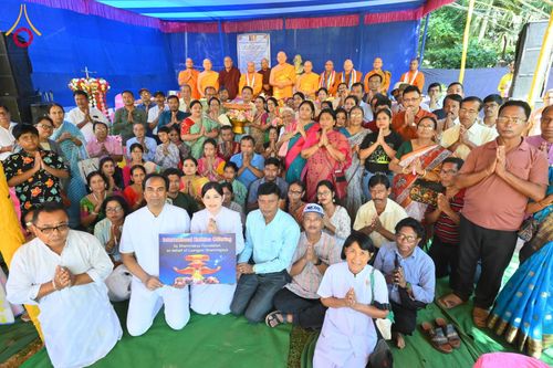 ภาพ No.179404:พิธีทอดกฐินสมทบ ณ วัดสันตินิเกตัน (Santiniketan Temple) เมืองกัลกัตตา ประเทศอินเดีย วันที่ 9 พฤศจิกายน พ.ศ. 2567 เพื่อสร้างโรงพยาบาลสำหรับชุมชน Santiniketan Ambedga Buddhist welfare mission
